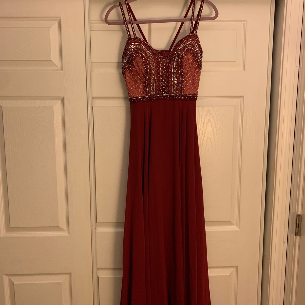 Prom dress! - Picture 3 of 5